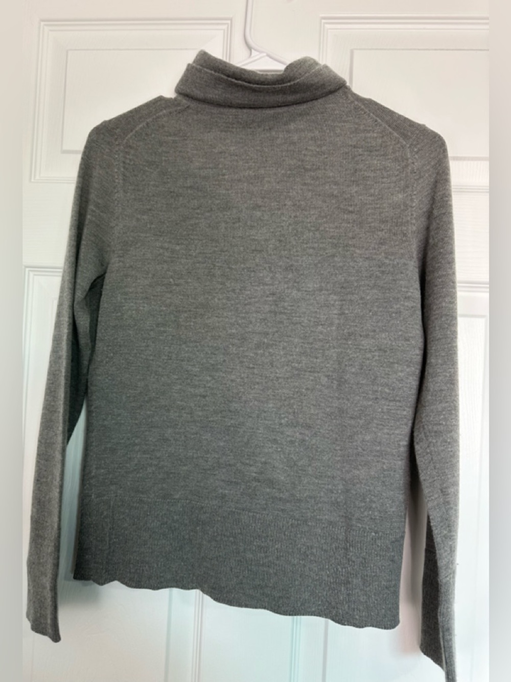 Cashmere & Silk Blend Turtleneck Sweater - Heather Gray
